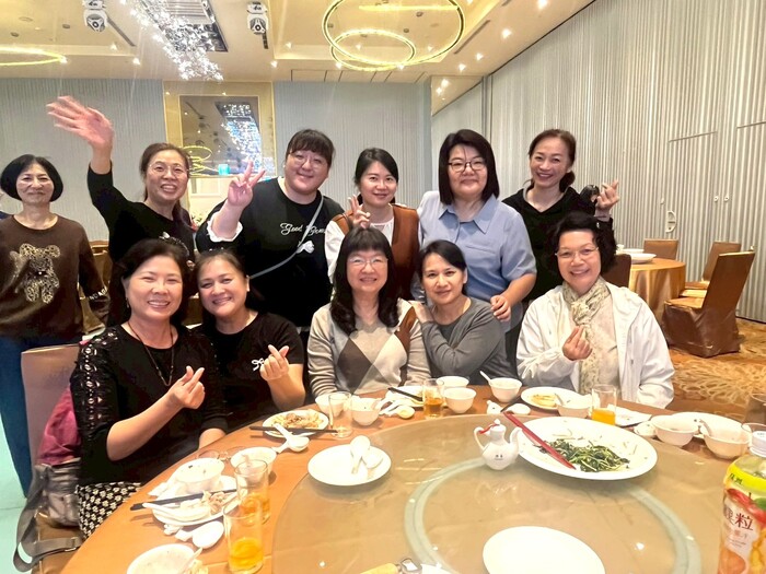 感謝托育人員這一年的辛勞~大家要替自己鼓鼓掌