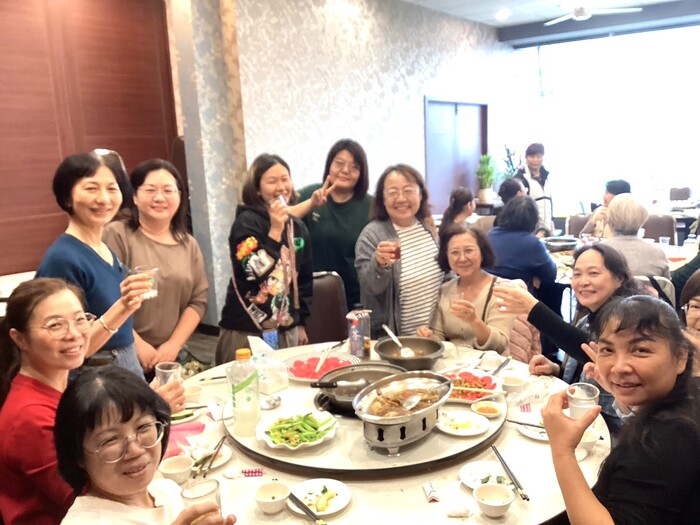 郭李宗文老師特別前往與托育人員齊聚